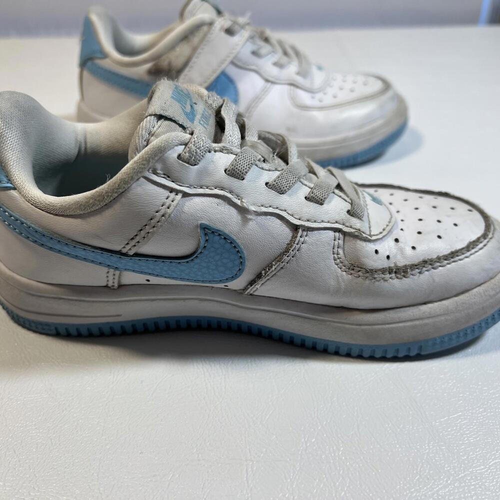Nike Air Force 1 White Blue Boys Size 12c - Picture 6 of 7